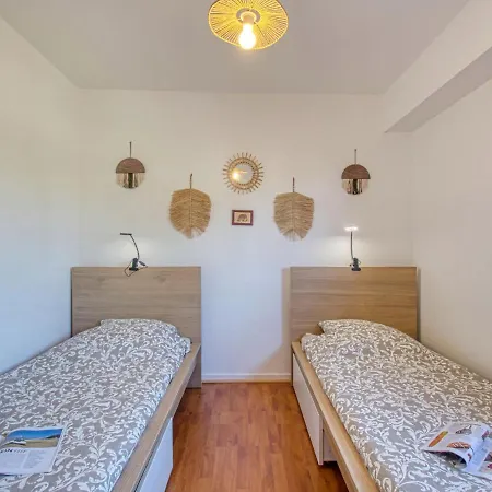 Le Capricorne By Interhome * Saint-Raphaël